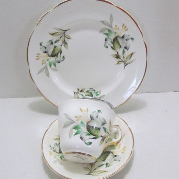 English Teacup Luncheon set 3 Piece Green Floral Teacup set Regency Bone China - Picture 1 of 1